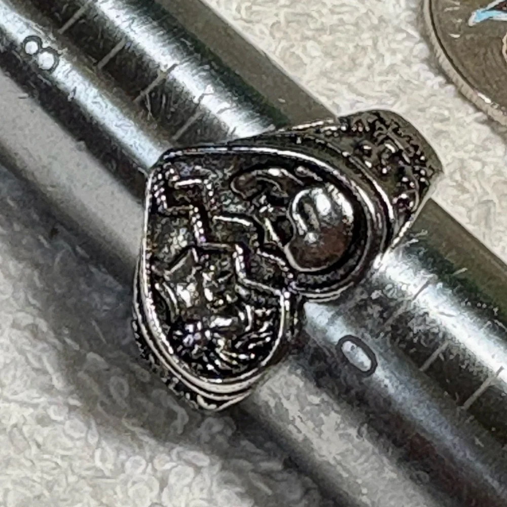 Silver Men's Signet Ring/skeleton - Picture 2 of 7
